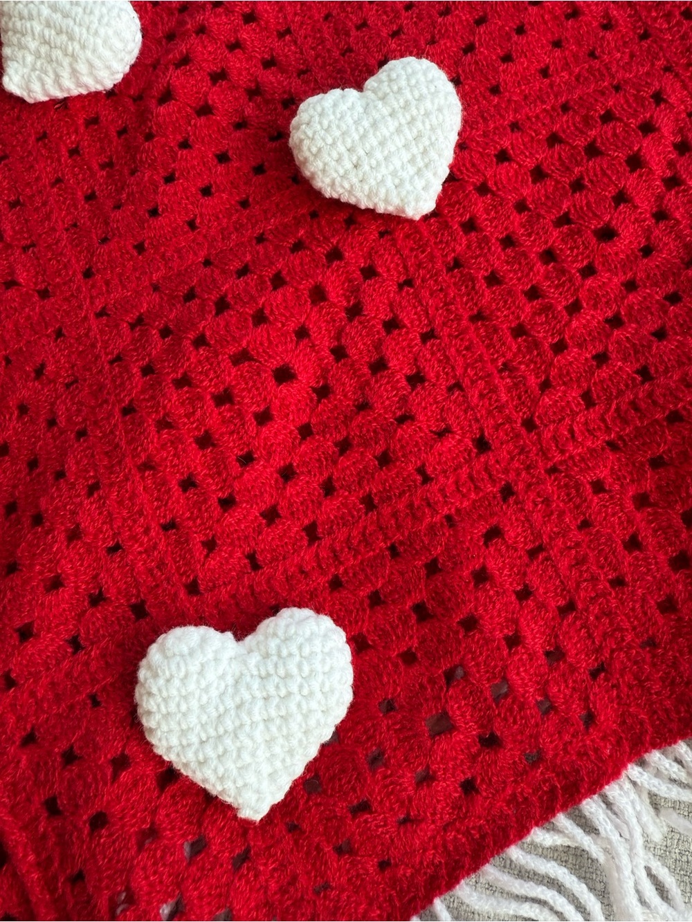 House of Harlow 1960 Crochet Red Heart Accent Fringed Women’s Sweater - Picture 5 of 6